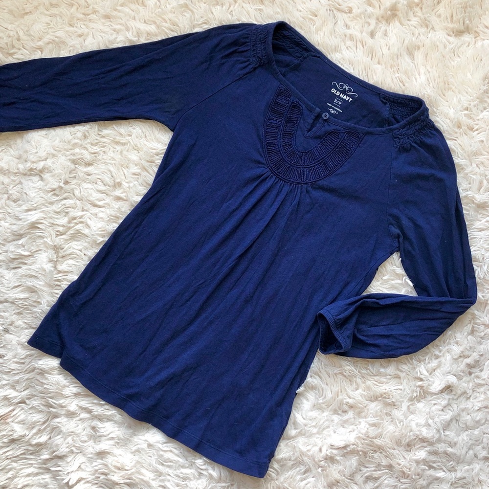 🛍BOGO Old Navy 3/4 Sleeve Top with Neck Details